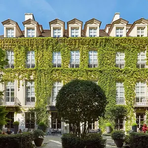 Le Pavillon De La Reine & Spa, Place Des Vosges Paris